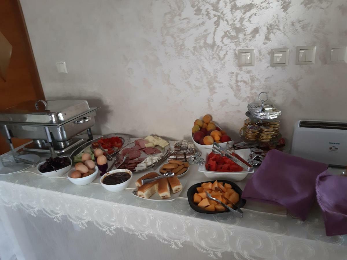 Kalina Family Hotel Burgas Esterno foto